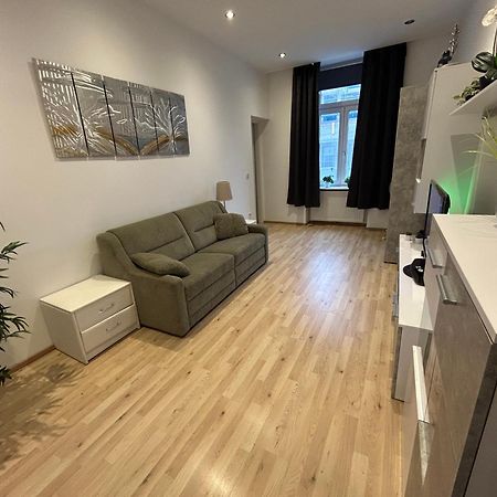 Schoene, Helle Wohnung In Stadtnaehe Vienna Luaran gambar